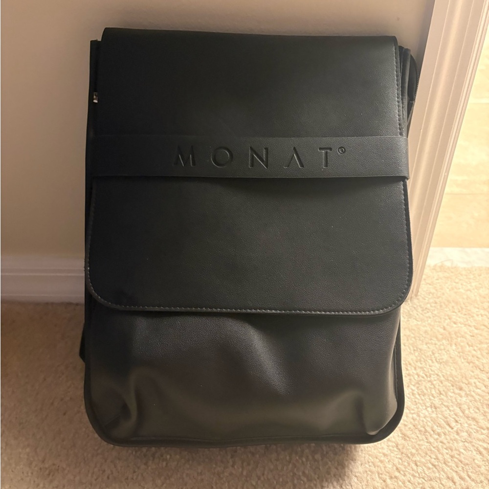 Monat Backpack